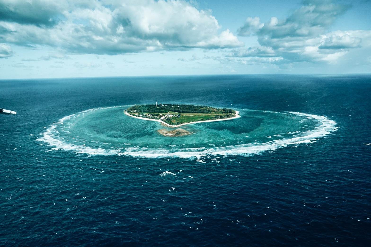 Lady Elliot Island - Don't Miss This Great Barrier Reef Island • Amanda  Wanders