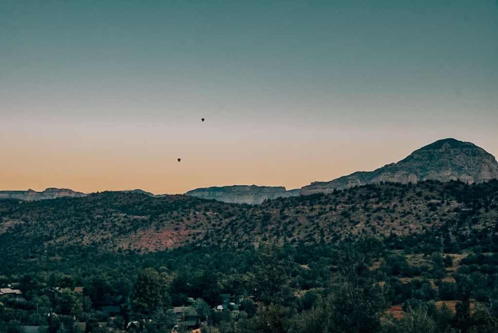 Sunrise with air balloons in Sedona