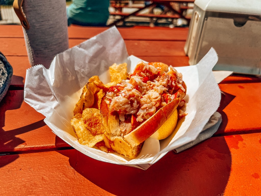 Lobster roll with chips